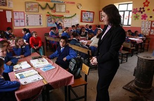 Sınıf Öğretmenleri Şubat'ta En Az 10 Bin Atama İstiyor